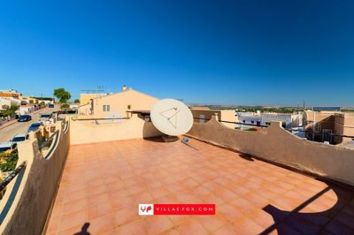 16641790616178townhousewithlargegardenforsale