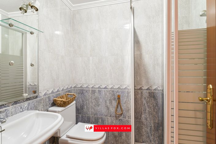 Image No.18-3 Bed Apartment for sale