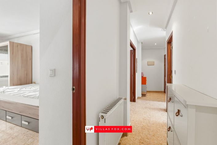 Image No.21-3 Bed Apartment for sale