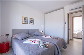 Image No.32-3 Bed Villa for sale