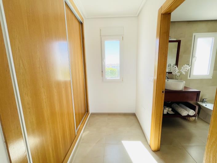 Image No.16-2 Bed Townhouse for sale