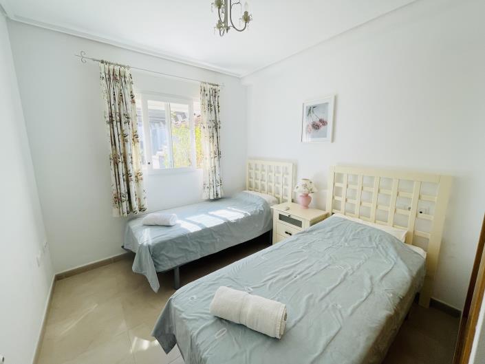 Image No.14-2 Bed Townhouse for sale