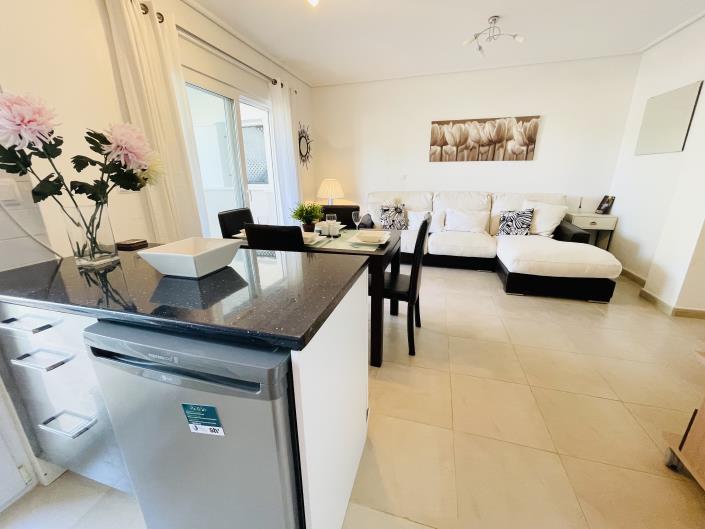 Image No.8-2 Bed Townhouse for sale