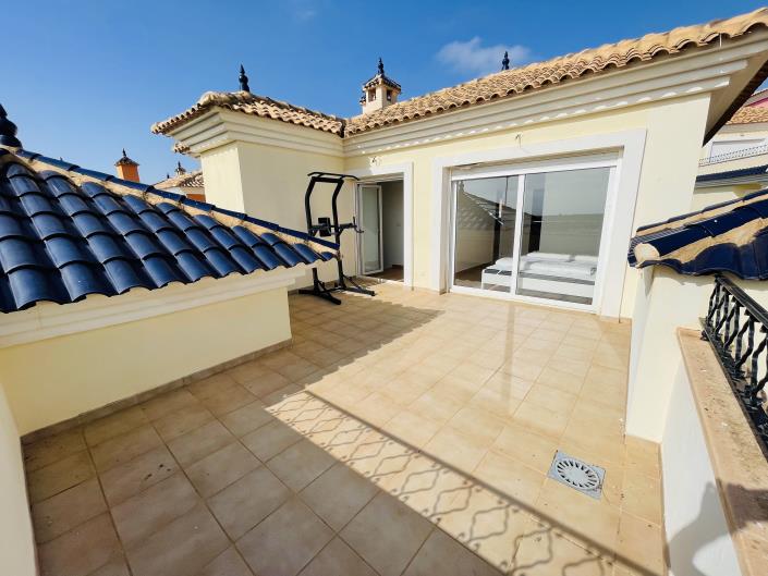 Image No.20-2 Bed Apartment for sale