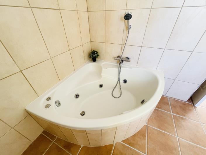 Image No.29-2 Bed Apartment for sale