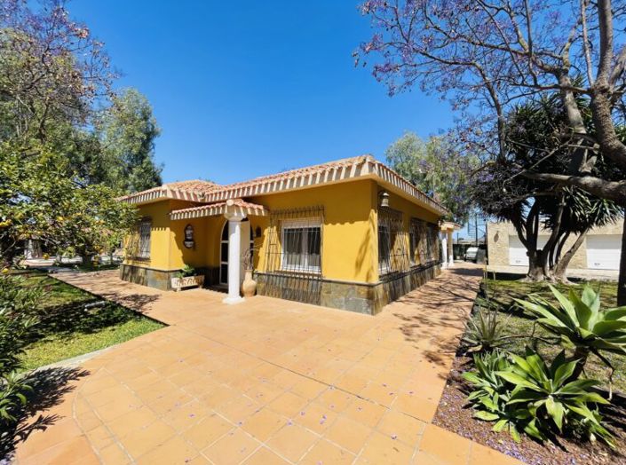 Image No.24-3 Bed Country House for sale