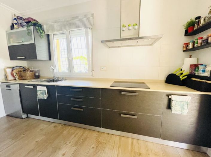 Image No.34-3 Bed Country House for sale