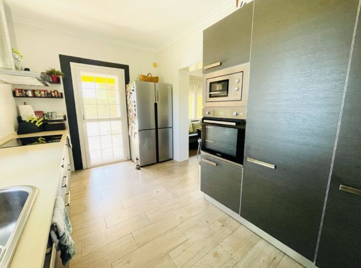 Image No.35-3 Bed Country House for sale