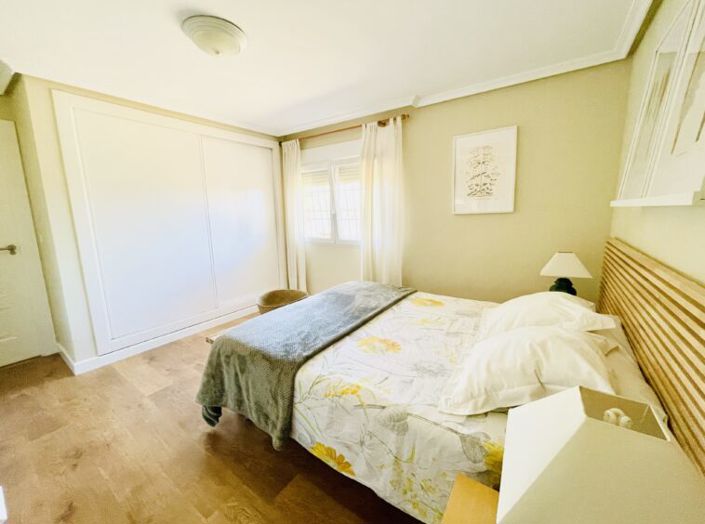 Image No.43-3 Bed Country House for sale