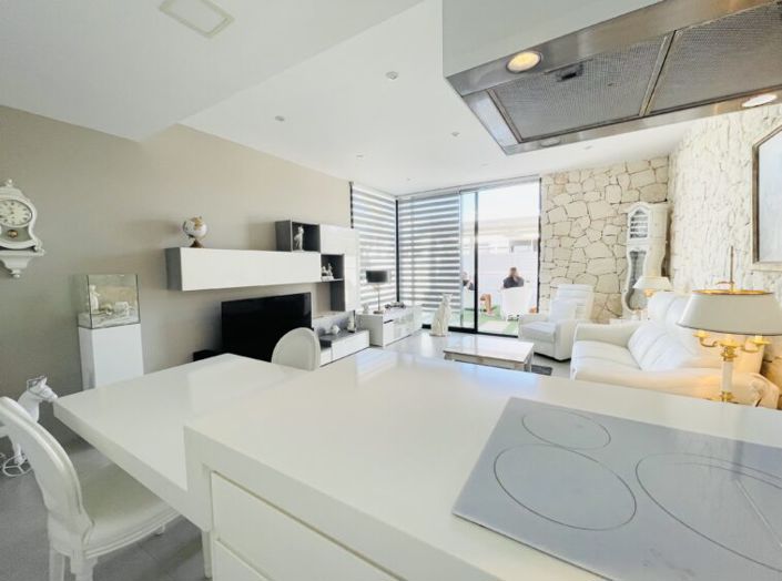 Image No.14-3 Bed Villa for sale