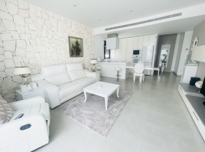 Image No.15-3 Bed Villa for sale