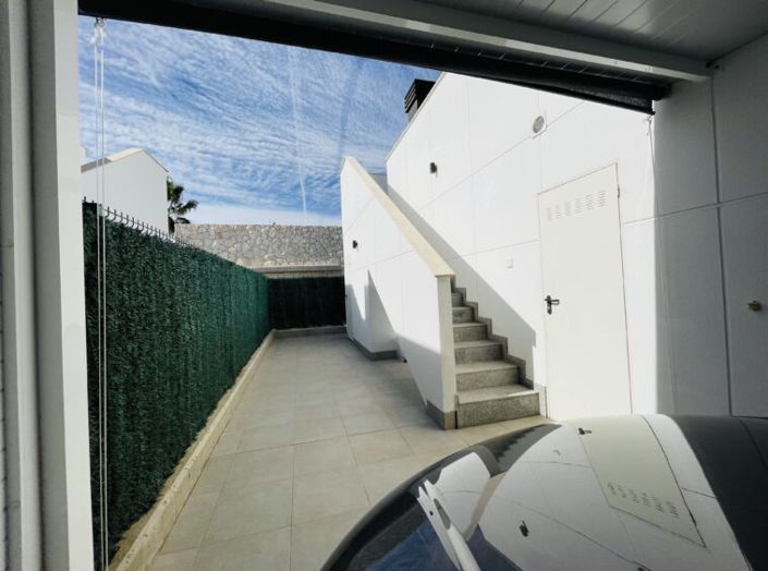 Image No.32-3 Bed Villa for sale