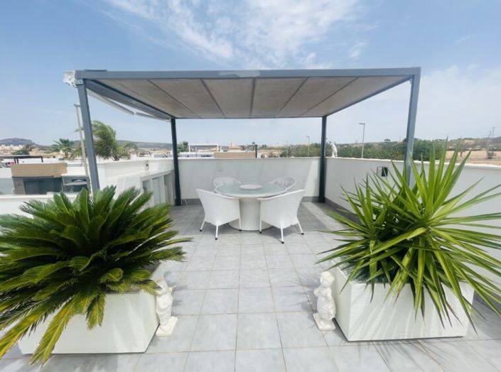 Image No.33-3 Bed Villa for sale