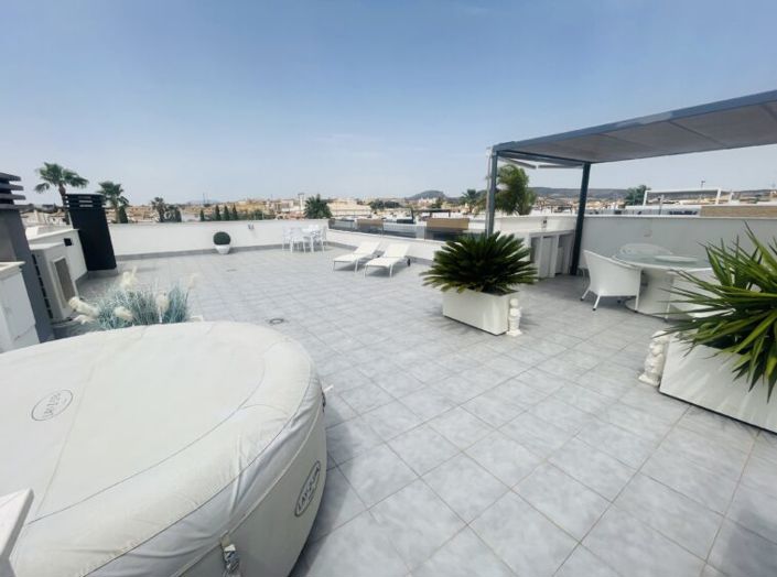 Image No.36-3 Bed Villa for sale