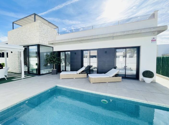 Image No.5-3 Bed Villa for sale