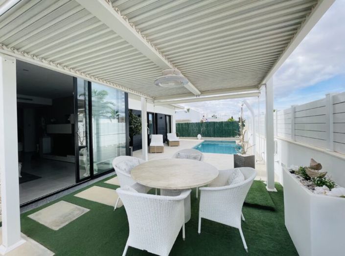 Image No.7-3 Bed Villa for sale