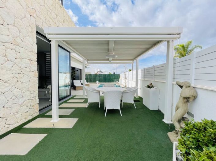 Image No.9-3 Bed Villa for sale