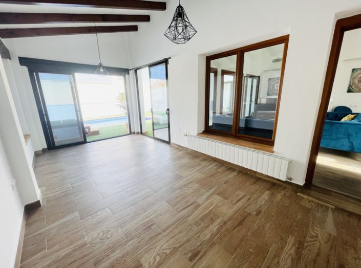 Image No.13-3 Bed Villa for sale