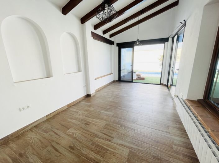 Image No.12-3 Bed Villa for sale