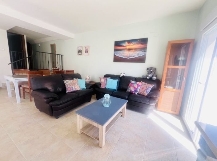 Image No.24-5 Bed Townhouse for sale