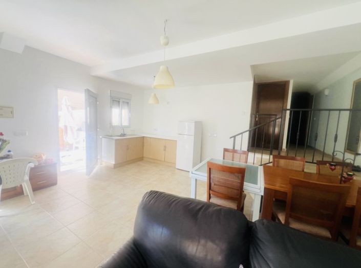 Image No.25-5 Bed Townhouse for sale