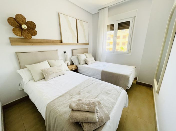 Image No.10-1 Bed Apartment for sale