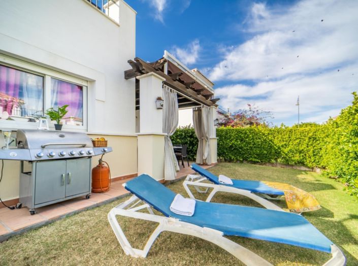 Image No.10-2 Bed Villa for sale