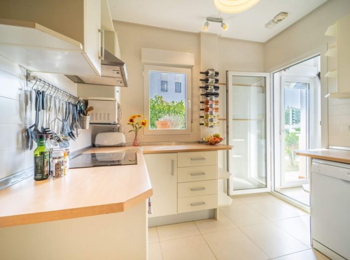 Image No.23-2 Bed Villa for sale