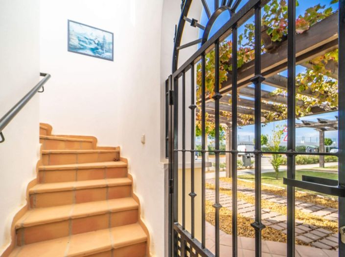 Image No.8-2 Bed Villa for sale