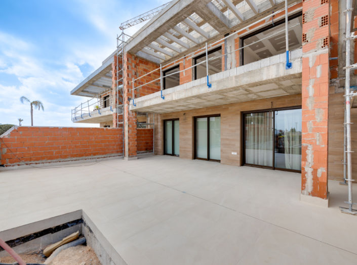 Image No.1-4 Bed Villa for sale