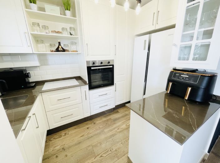 Image No.17-3 Bed Apartment for sale