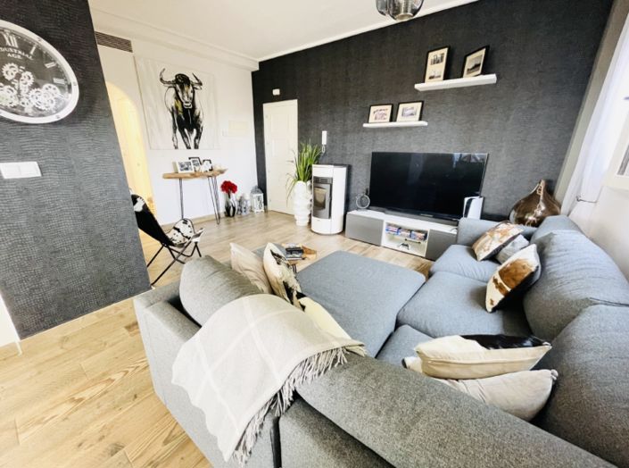 Image No.22-3 Bed Apartment for sale