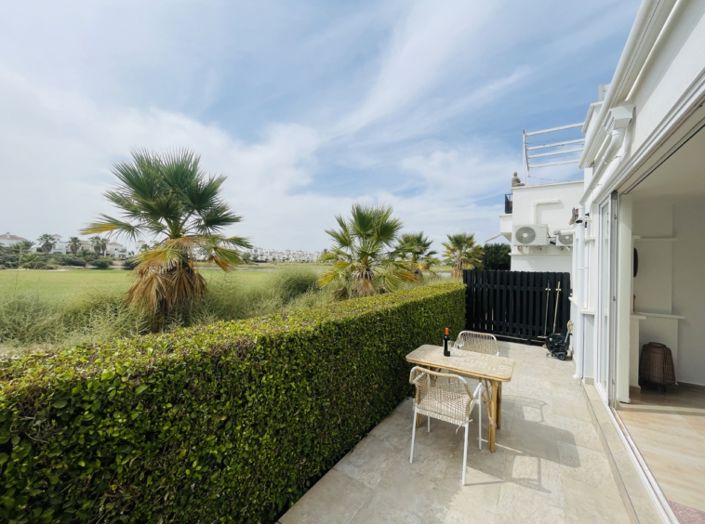 Image No.20-2 Bed Townhouse for sale