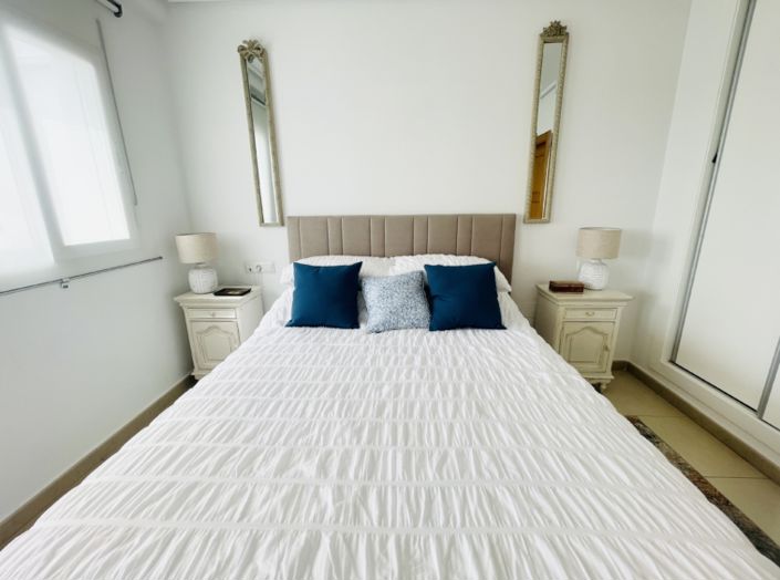 Image No.29-2 Bed Townhouse for sale