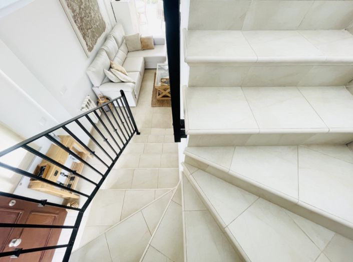 Image No.27-2 Bed Townhouse for sale