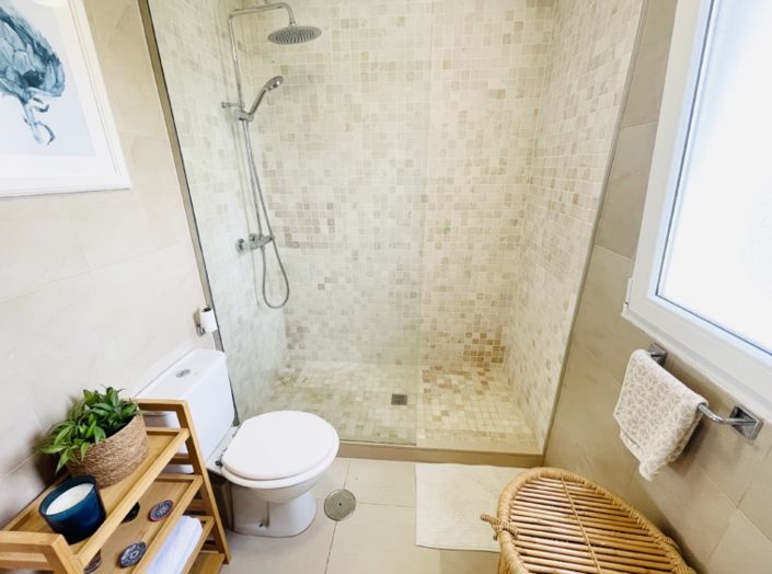 Image No.35-2 Bed Townhouse for sale