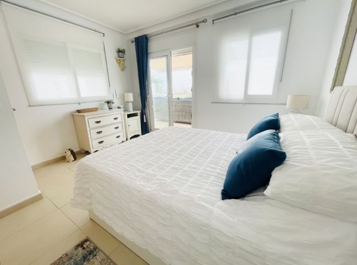 Image No.31-2 Bed Townhouse for sale