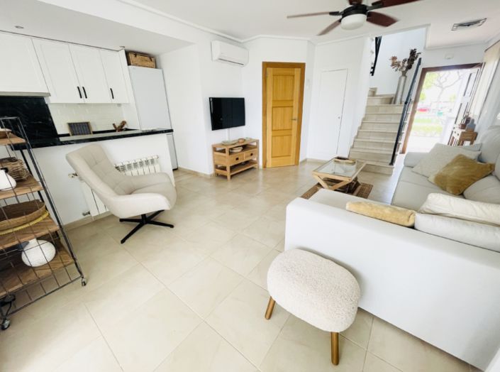 Image No.7-2 Bed Townhouse for sale