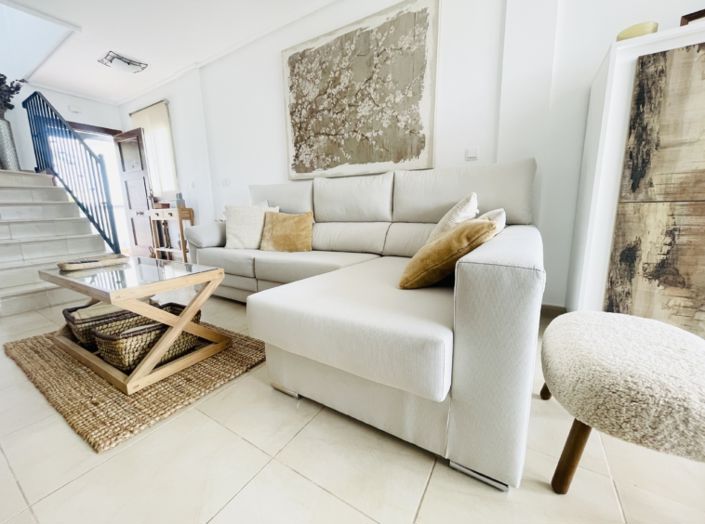 Image No.6-2 Bed Townhouse for sale