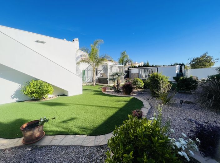 Image No.4-4 Bed Villa for sale