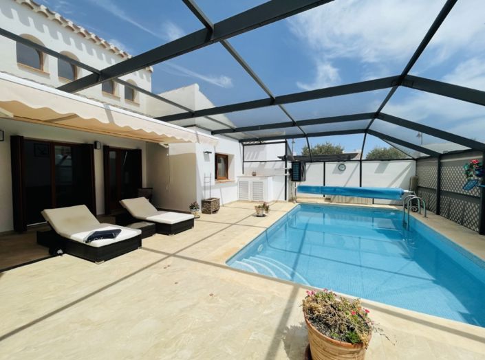 Image No.36-4 Bed Villa for sale