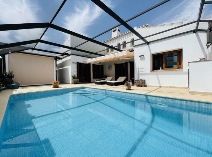 Image No.38-4 Bed Villa for sale