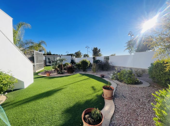 Image No.3-4 Bed Villa for sale