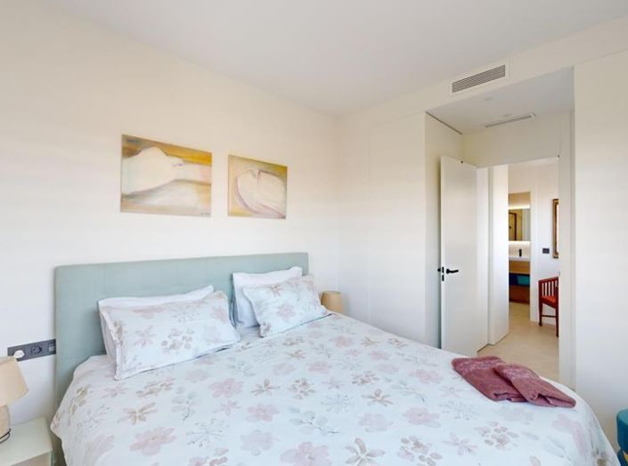 Image No.17-2 Bed Apartment for sale