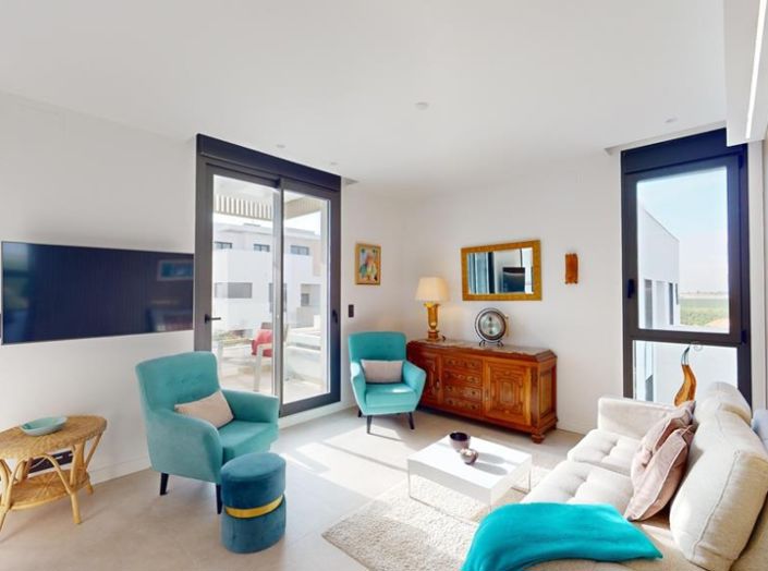 Image No.5-2 Bed Apartment for sale