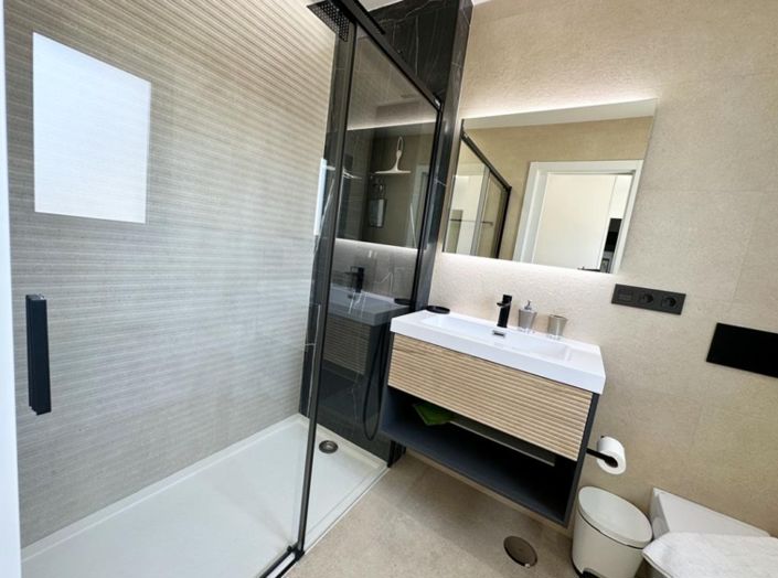 Image No.15-2 Bed Apartment for sale