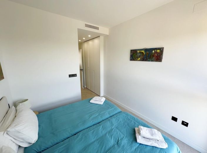 Image No.19-2 Bed Apartment for sale