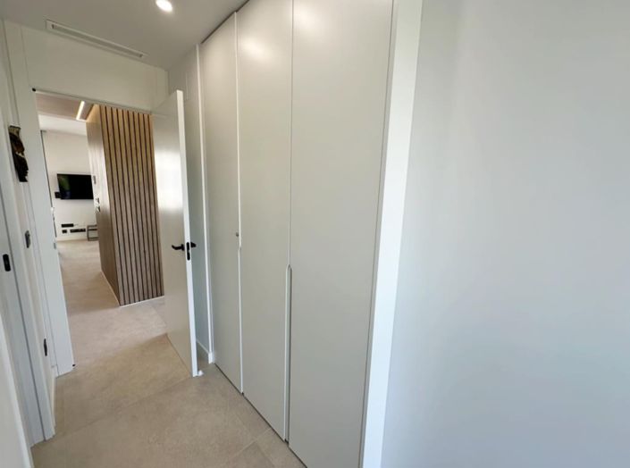 Image No.20-2 Bed Apartment for sale