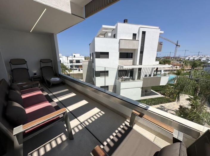 Image No.26-2 Bed Apartment for sale