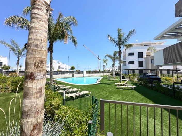 Image No.28-2 Bed Apartment for sale